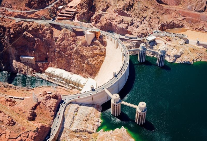 Deluxe or Shuttle Tour from Las Vegas to Hoover Dam
