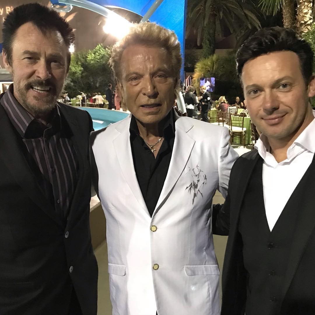 David Goldrake channels Sin City legends....