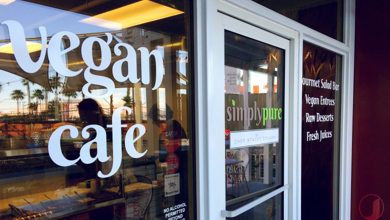 Where to Eat Healthy Food in Vegas