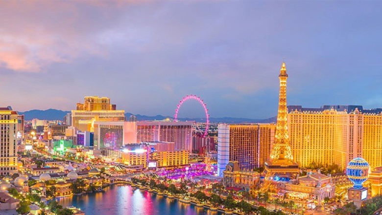 Why Everyone Needs to Go to Vegas At Least Once