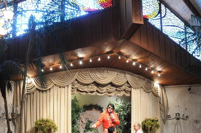 Dreaming of an Elvis-themed Vegas wedding? Here's Where to Go