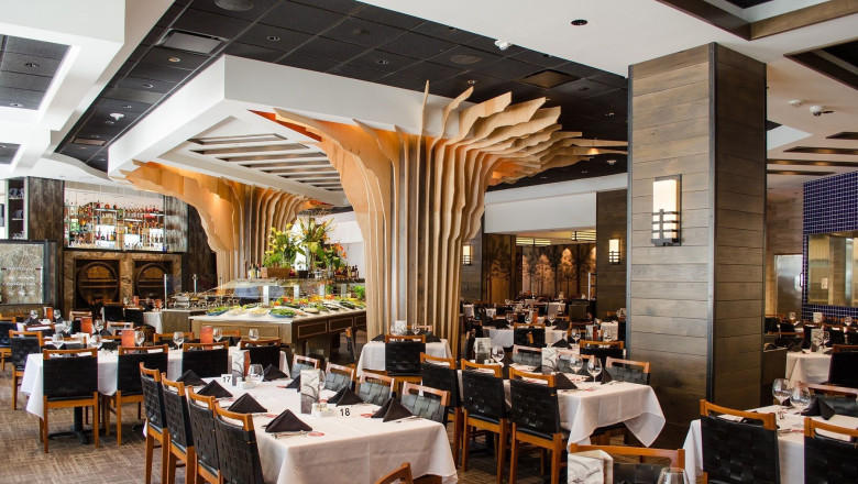 Host Your Wedding Reception at These World-class Vegas Restaurants