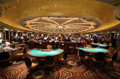 7 Places to Play Poker in Las Vegas 2021