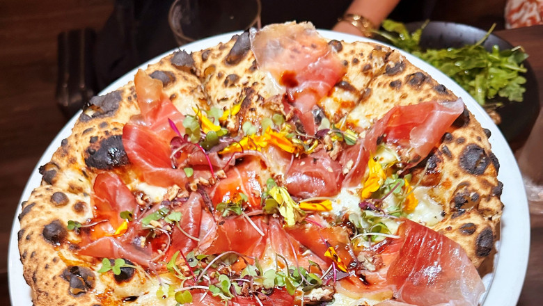 Las Vegas Mixtape v22: Pizza Paradise, ‘80s Music Mania, and Mickey Hart’s Rhythmic Pulse