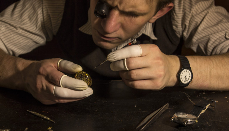 Vegas Watch Collectors Hunt Hidden Details at Luxury Boutiques